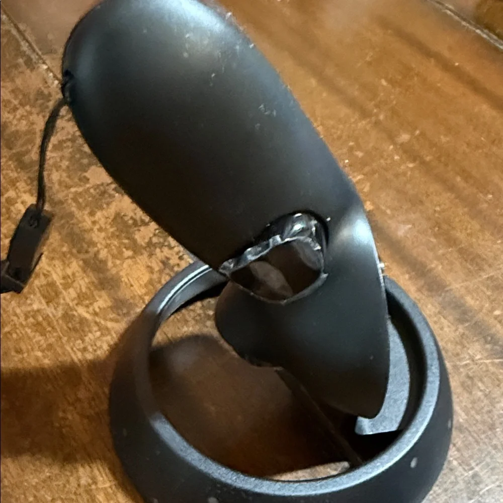 HP Black VR Controller Left